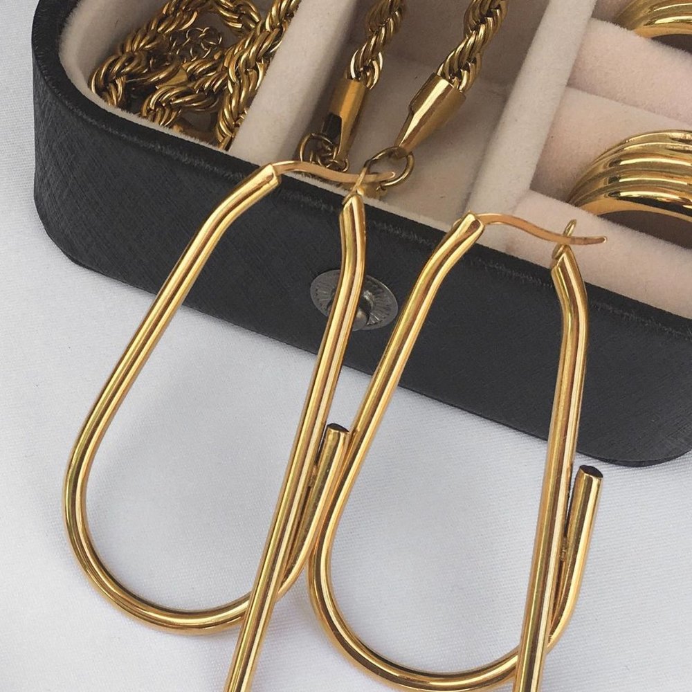 Statement 18K Gold Hoop Earrings - Picture 11 of 11